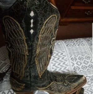 Corral boots